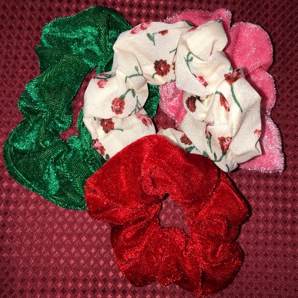 4-Piece Scrunchie Mystery Bundle! - Picture 8 of 8